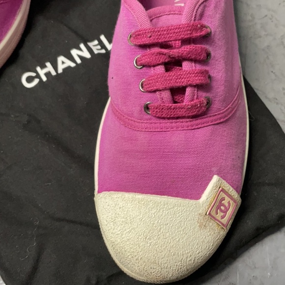 Chanel Fuchsia Magenta Pink cc Logo Sneakers - Picture 15 of 17